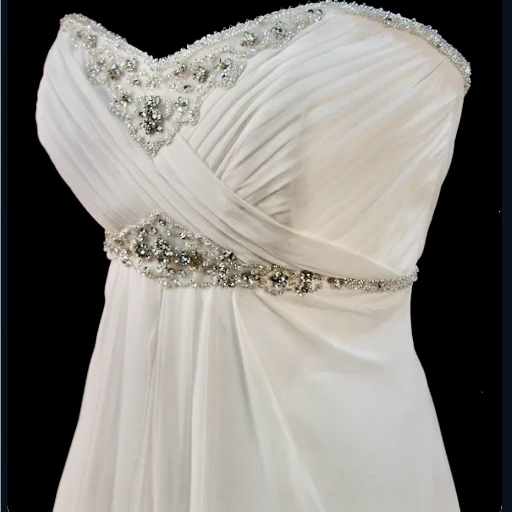 Mon Cheri Ivory Bridal Gown with Embellishments - Picture 4 of 10